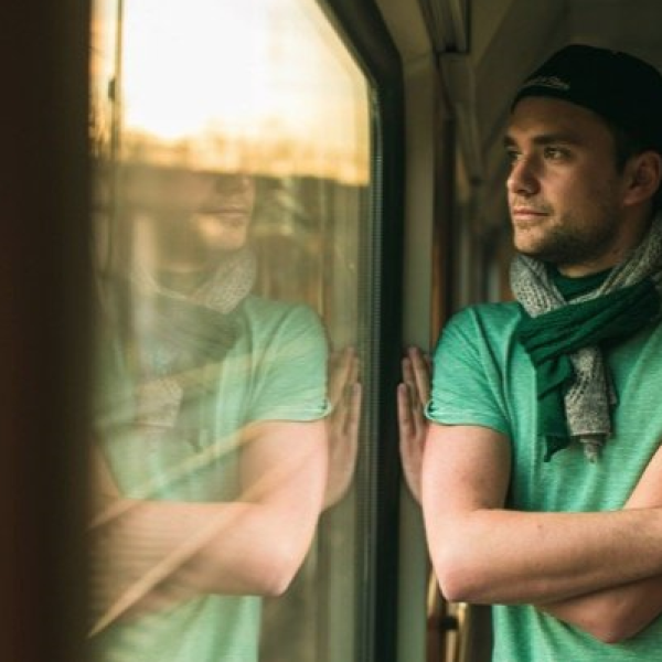 L’influenceur Bruno Maltor renouvelle une campagne de promotion en Europe avec Interrail